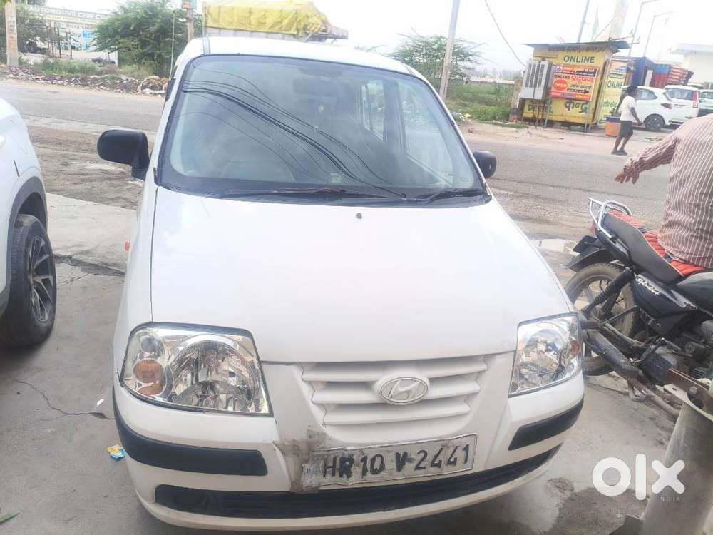 Cng Running Range 250 Km  One Cylinder Refill