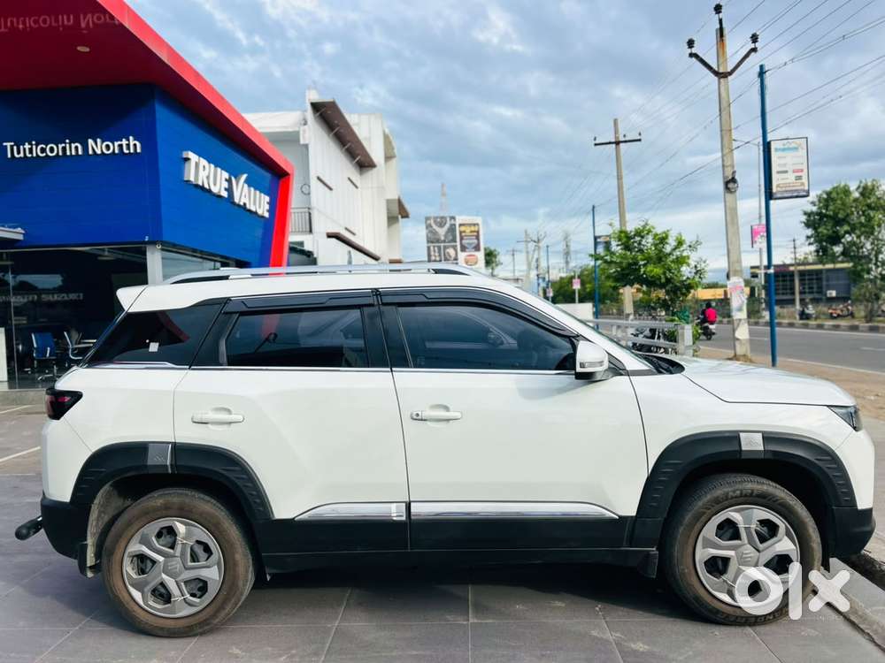 Maruti Suzuki Brezza 1.5 Lxi Smart Hybrid, 2024, Petrol
