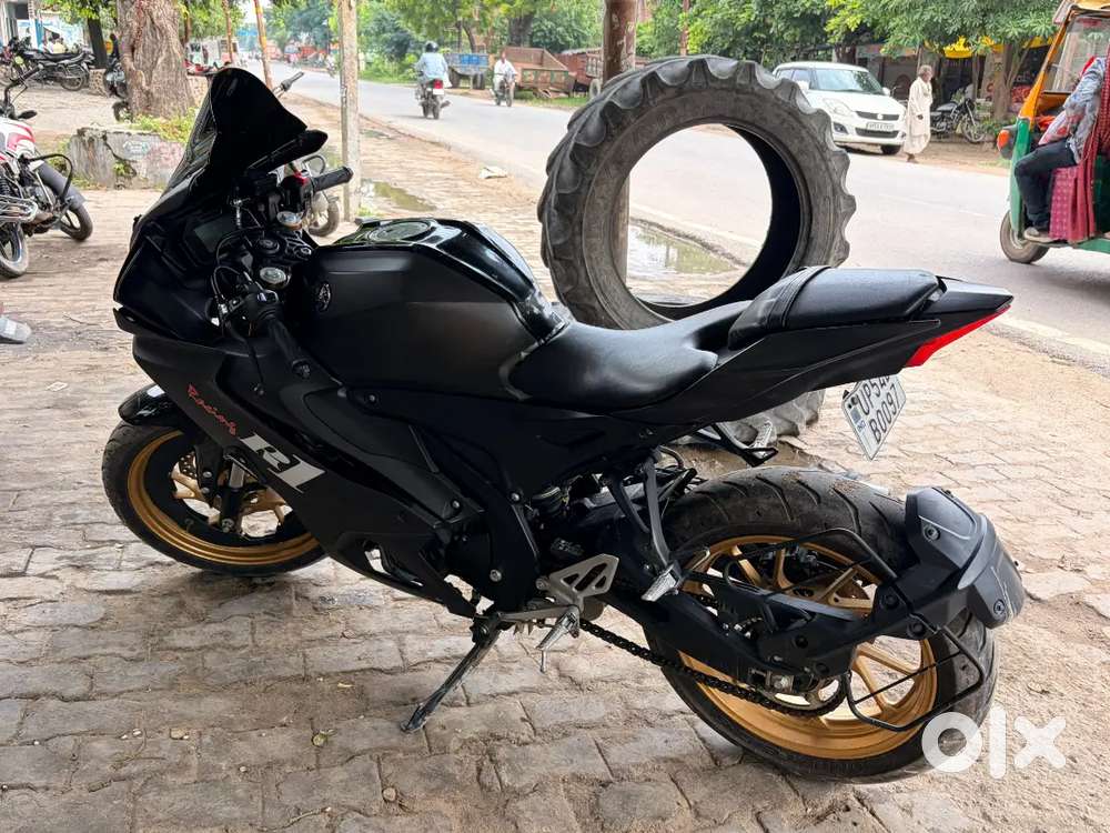 Yamaha R15 V4 2025