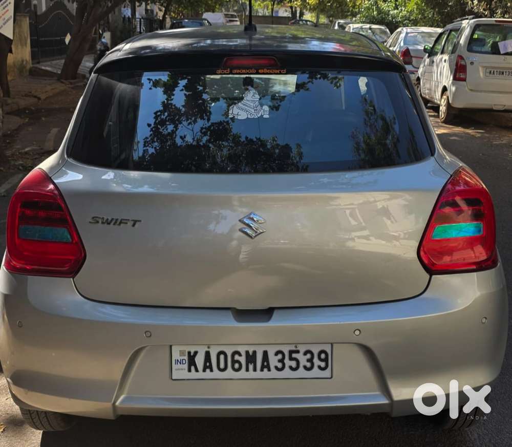 Maruti Suzuki Swift Vxi + Manual, 2022, Petrol
