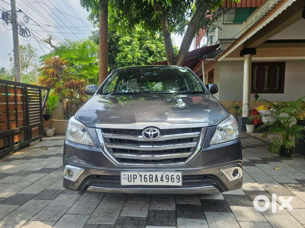 Toyota Innova Diesel 2015