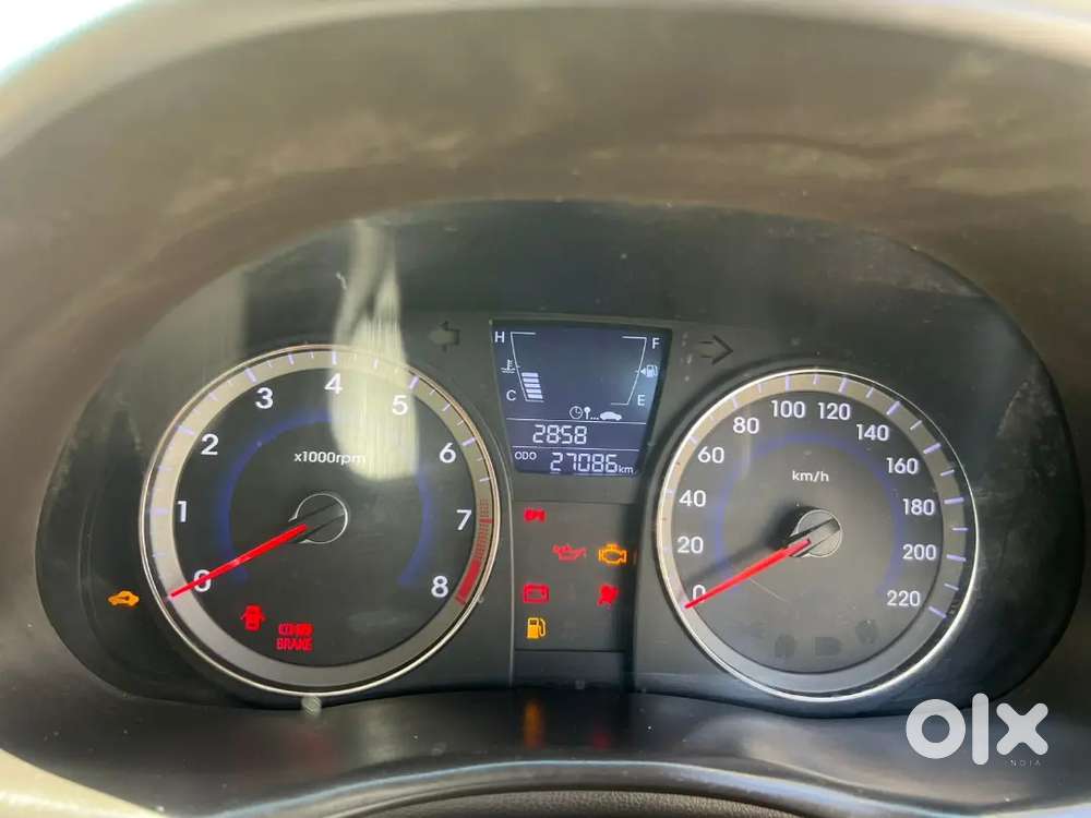 Hyundai Verna 2016 Petrol 28000 Km Driven