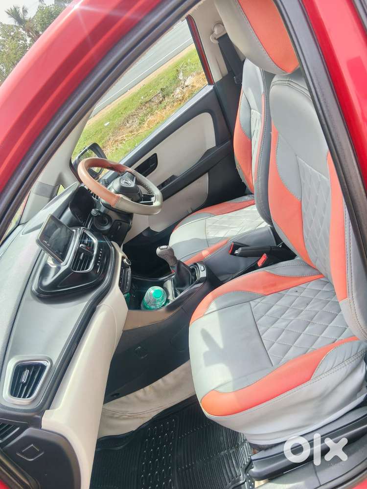 Tata Altroz 1.2 Xm Plus, 2022, Petrol