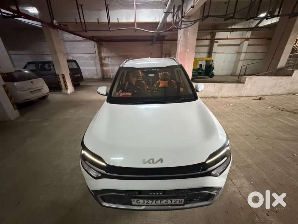 Kia Carens Prestige (o) Petrol