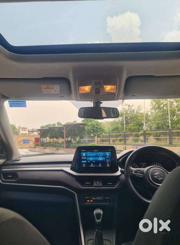 Maruti Suzuki Brezza 1.5 Zxi At Smart Hybrid Dual Tone, 2022, Petrol
