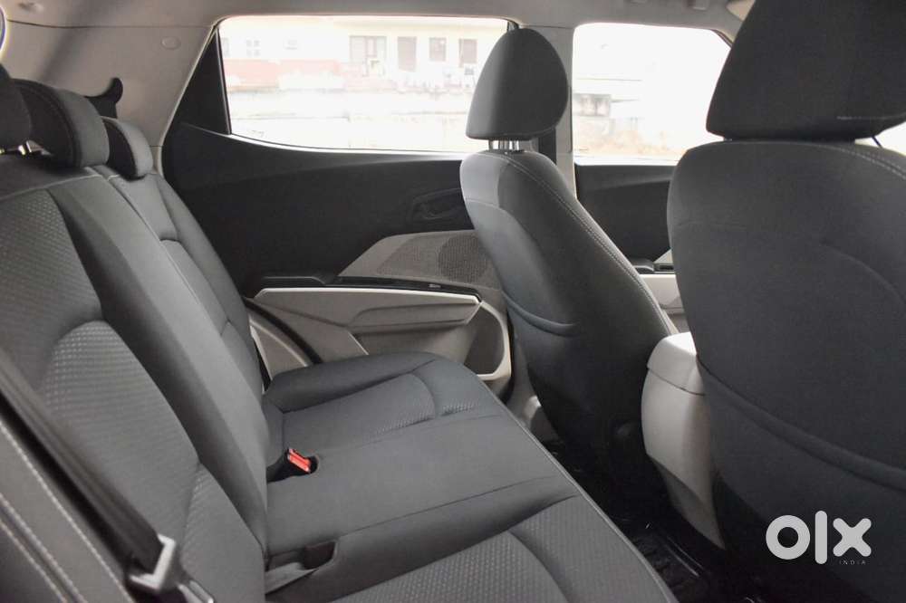 Mahindra Xuv300 W6 Amt Diesel, 2020, Diesel