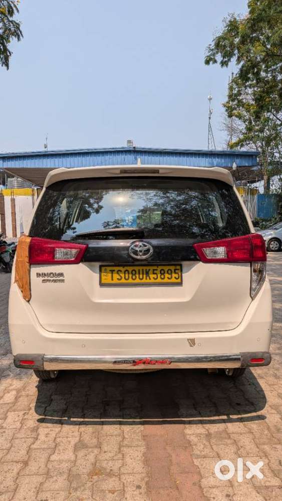 Toyota Innova Crysta [2020-ongoing] 2.7 Gx Mt 7 Str, 2023, Diesel