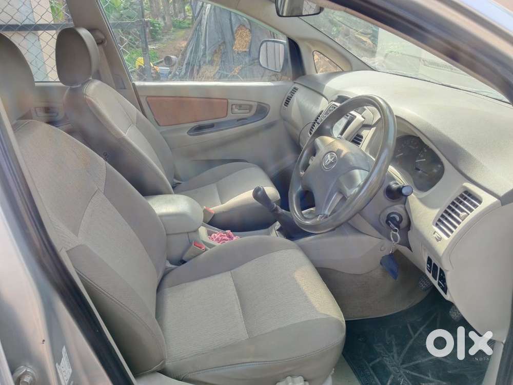 Toyota Innova Diesel 2014