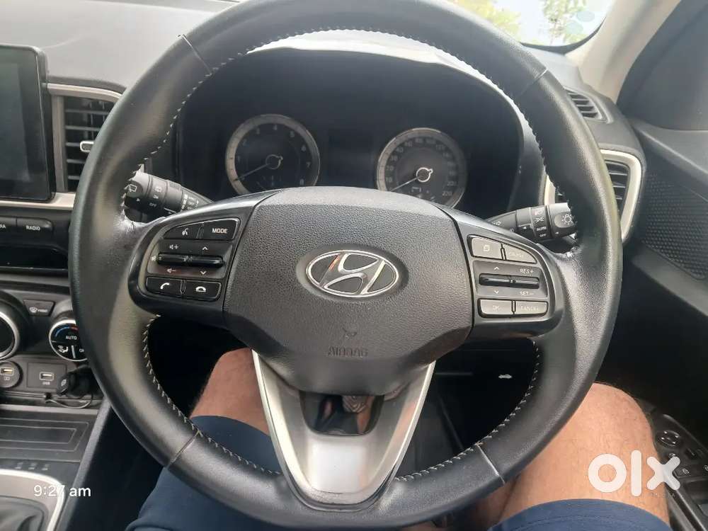 Hyundai Venue 2019 Petrol Well Maintained