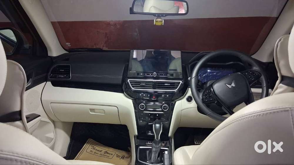 Xuv 3xo Ax7 Automatic Petrol