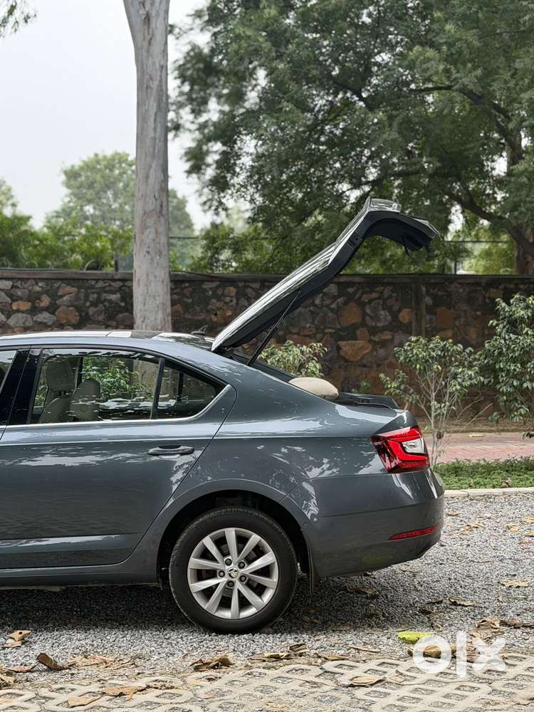 Skoda Octavia 1.8 Tsi Style Plus At, 2017, Petrol