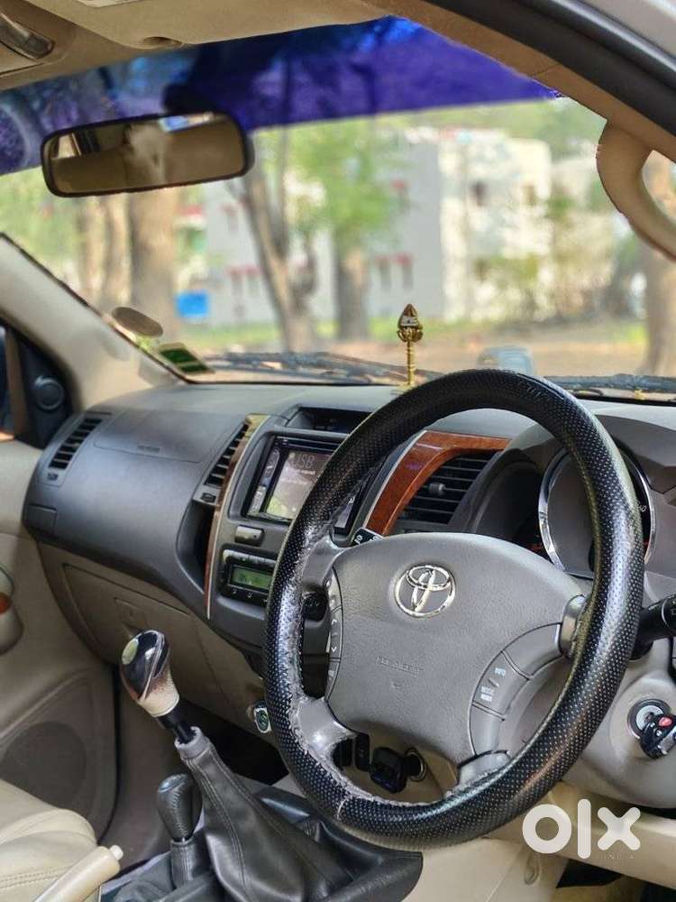 Toyota Fortuner 3.0 4x4 Manual, 2011, Diesel