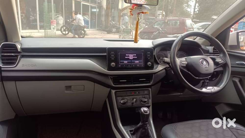 Skoda Kushaq 1.0 Tsi Ambition, 2022, Petrol