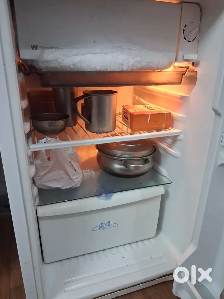 W White westing house fridge