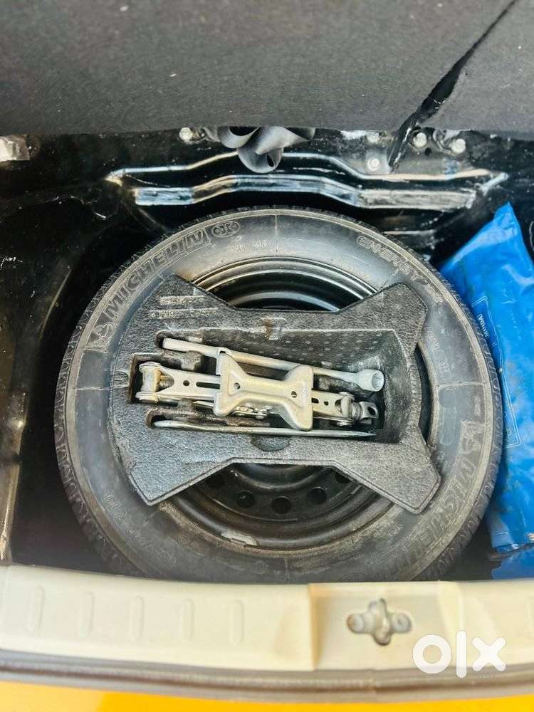 Maruti Suzuki Celerio Zxi Mt, 2018, Petrol