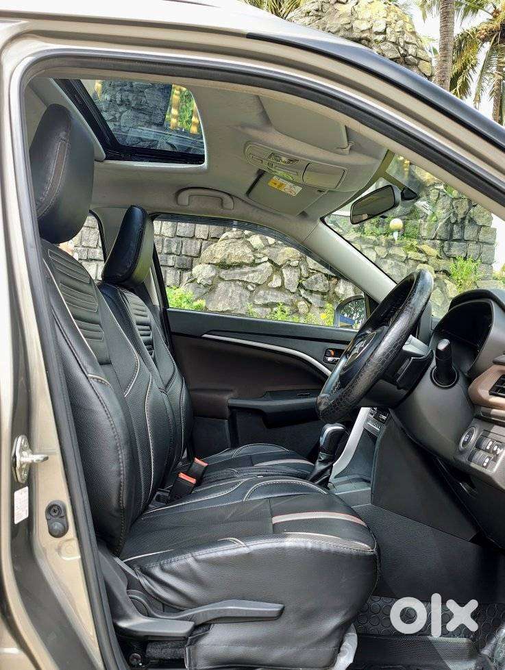 Maruti Suzuki Brezza 1.5 Zxi Smart Hybrid, 2024, Petrol