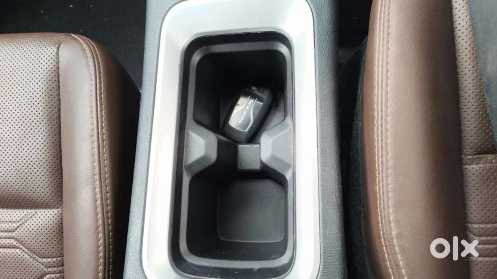 Toyota Innova Hycross 2.0 Zx (o) Hybrid 7 Str, 2024, Petrol