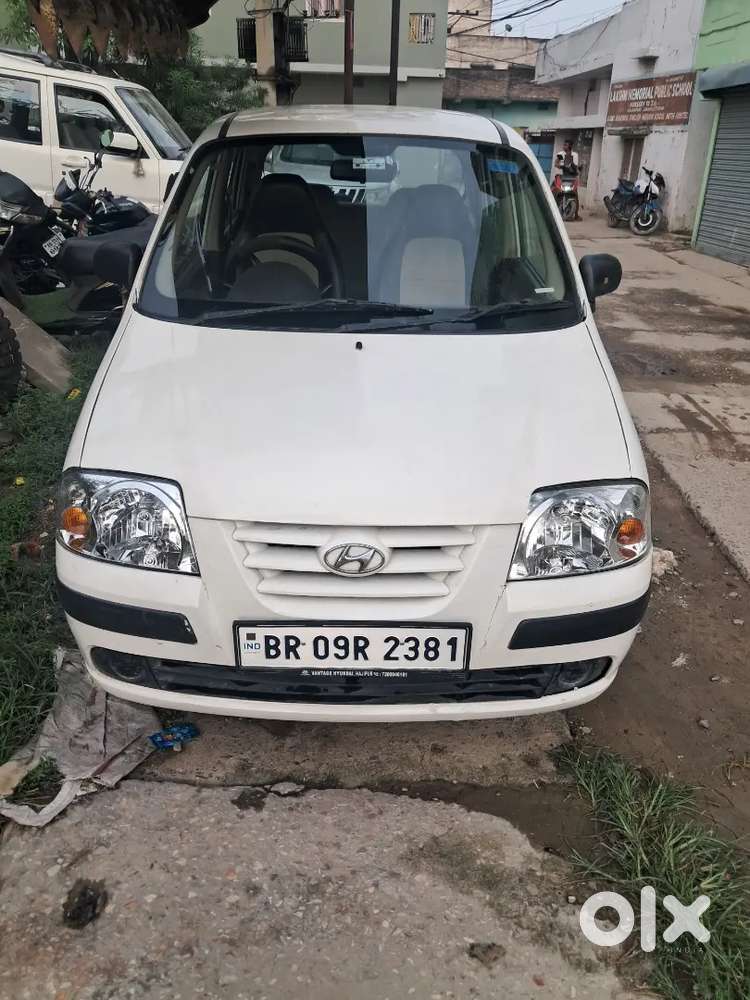 2nd Hyundai Santro 2014 Petrol Plus Audio