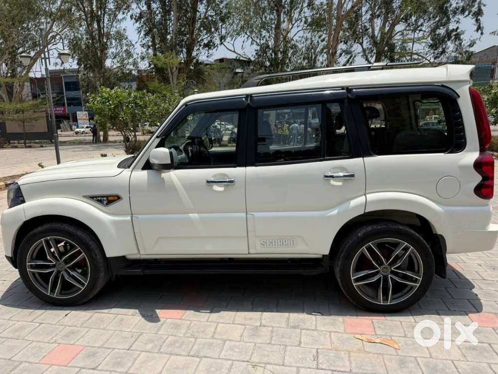 Mahindra Scorpio, 2017, Diesel