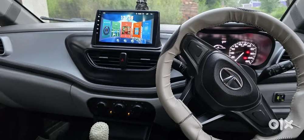 2020 Tata Altroz Xe Petrol