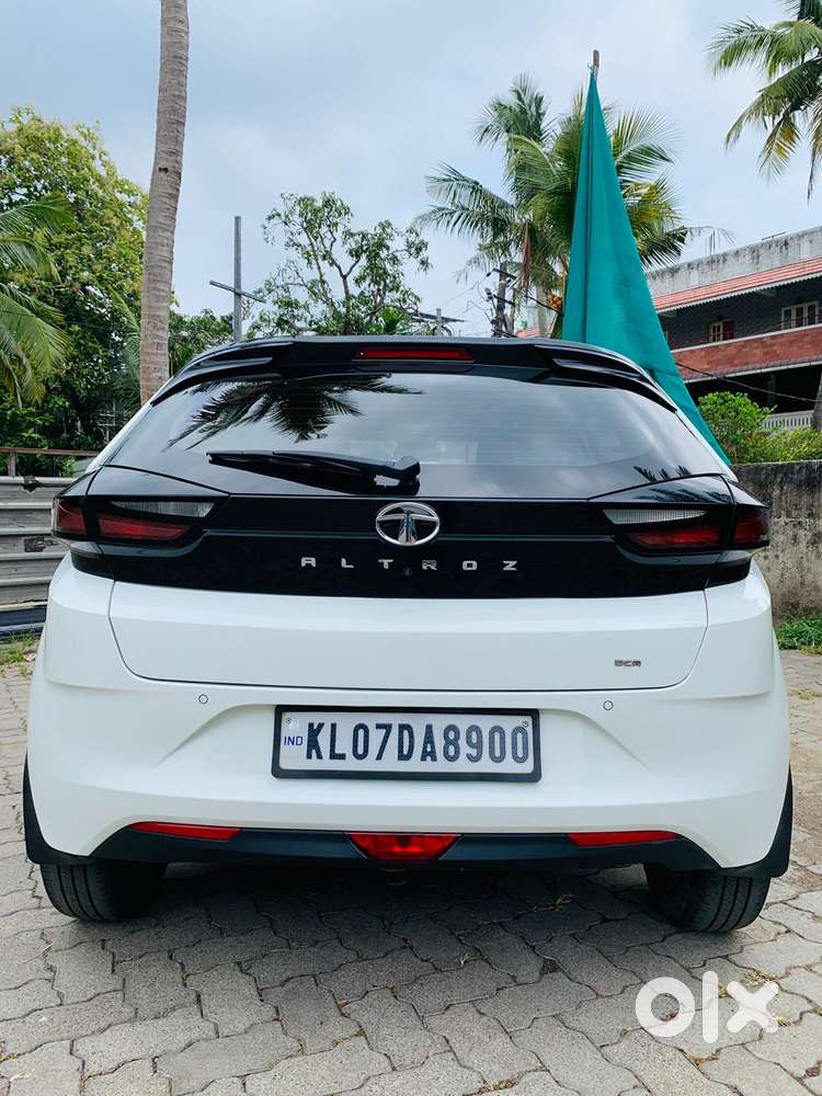 Tata Altroz 1.2 Xz Plus Rtn Dct, 2023, Petrol
