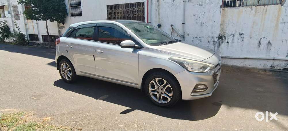 Hyundai I20 Sportz Plus Diesel, 2020