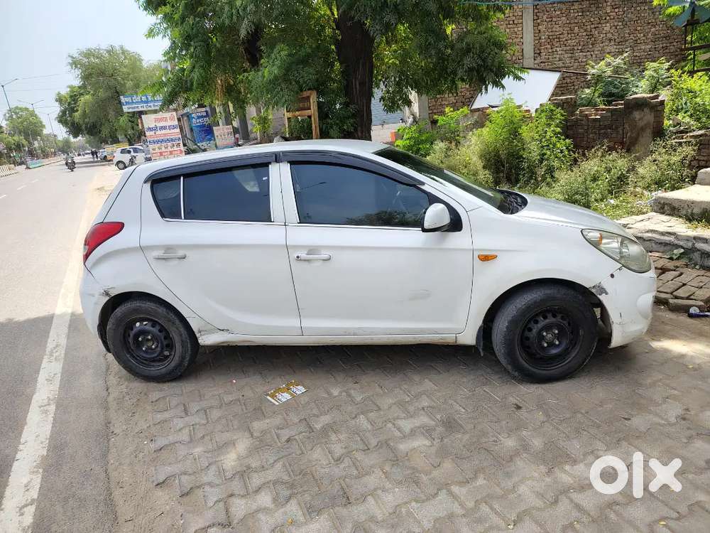 Hyundai I20 2011 Cng. Mint Condition