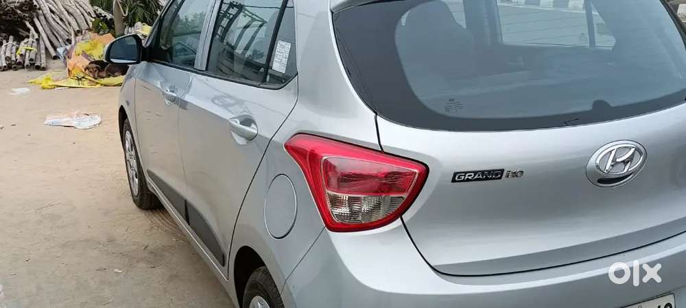 Hyundai Grand I10 Metallic Silver. Manufacturing 2017 But Took In 2018