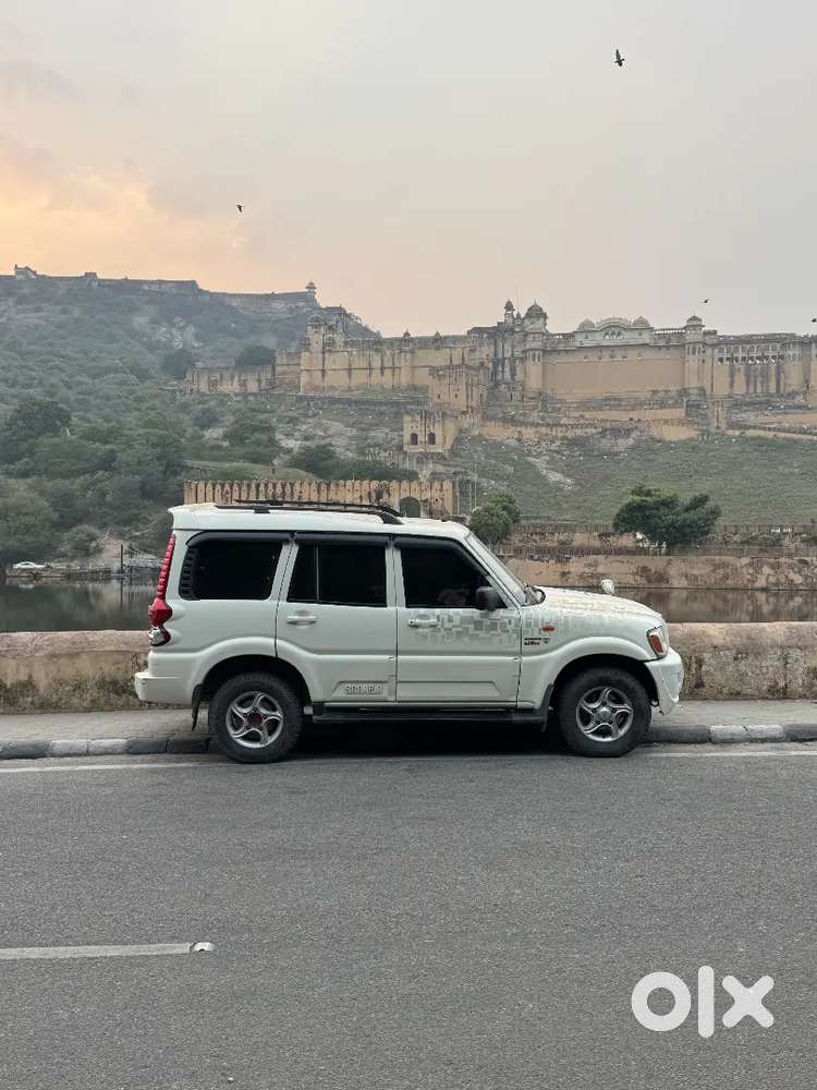 Mahindra Scorpio 2014 Diesel Well Maintained