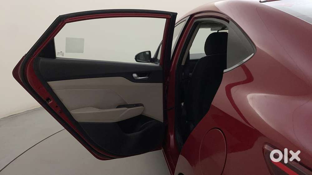 Hyundai Verna Vtvt 1.6 At Sx Plus, 2018, Petrol