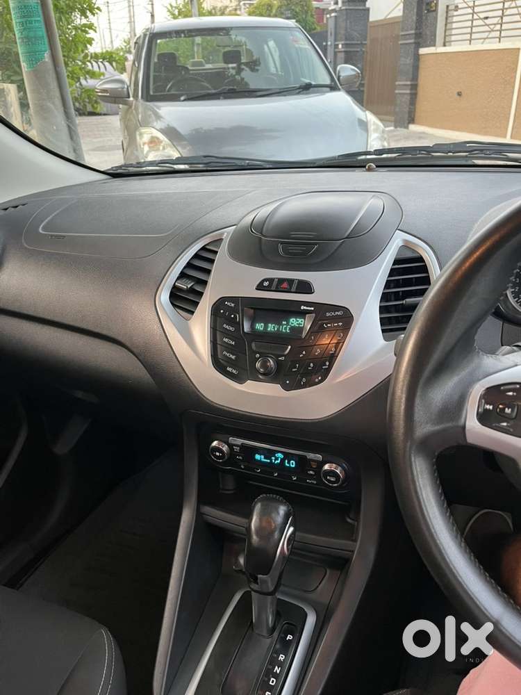 Ford Figo Petrol 2016