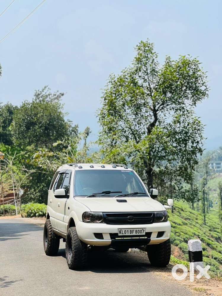 Tata Safari 2012 Diesel 70000 Km Driven