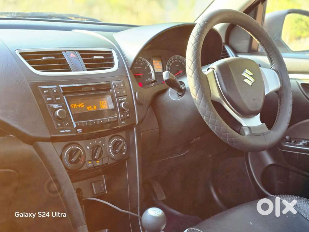 Maruti Suzuki Swift Vxi, 2014, Petrol