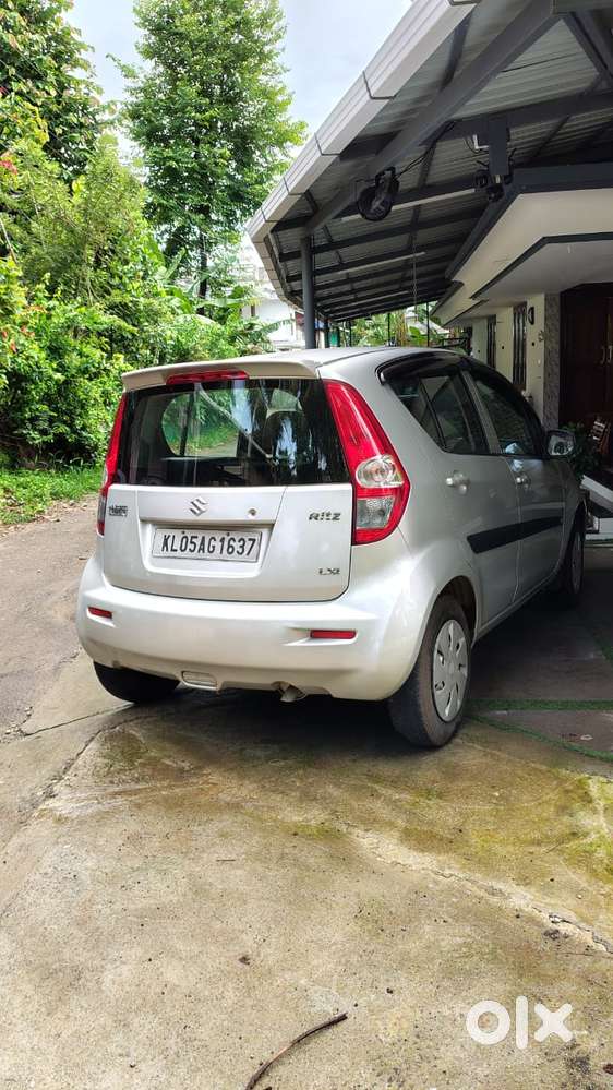 Maruti Suzuki Ritz Lxi, 2013, Petrol