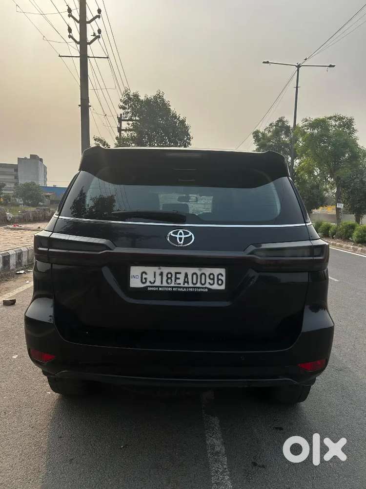Toyota Fortuner 2.8 Diesel At (may 2023 Model) *mint Condition*