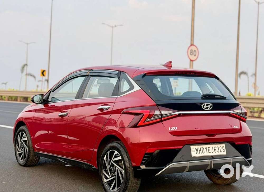 Hyundai I20 Asta (o) 1.2 Ivt Dual Tone, 2023, Petrol