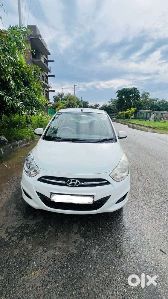 Hyundai I10 Magna Petrol 2012