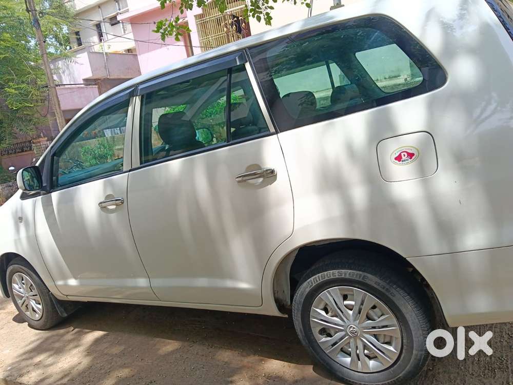 Toyota Innova Diesel 2016 Model