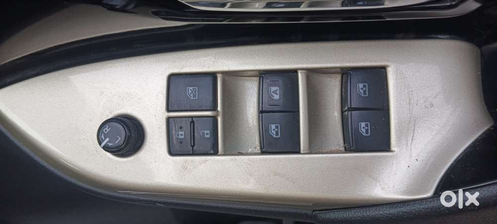 Toyota Innova Crysta 2.4 G Mt, 2017, Diesel