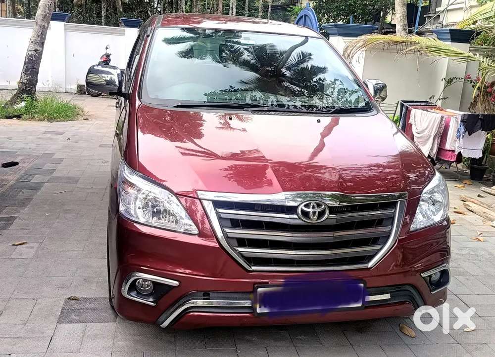 Toyota Innova 2010 Diesel Well Maintained