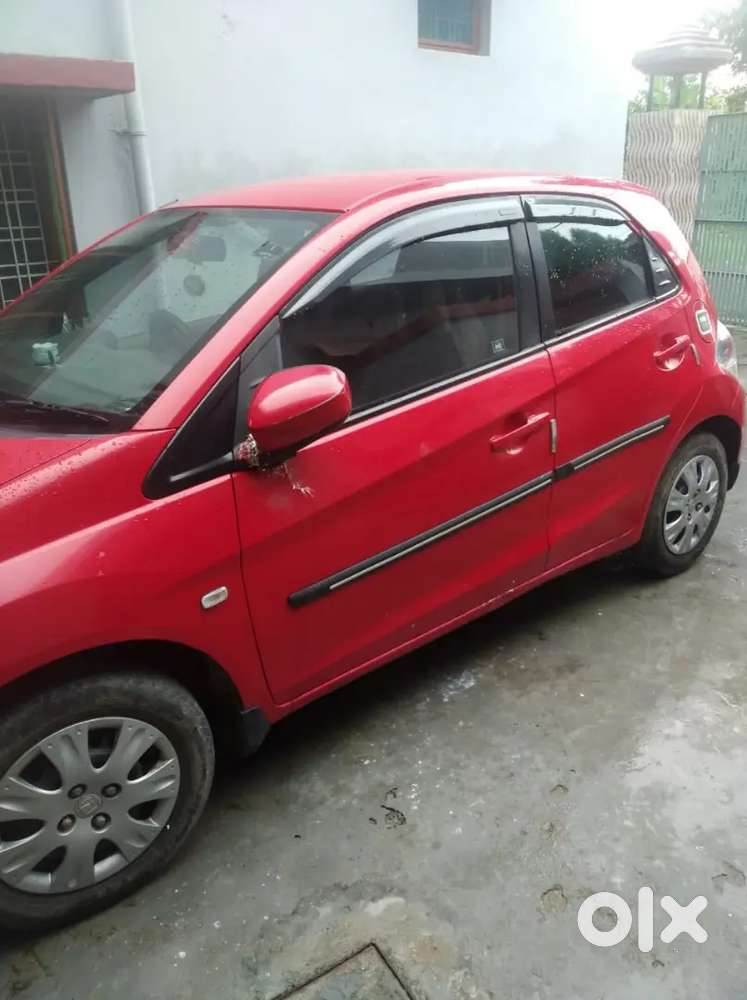 Honda Brio 2012 Petrol Well Maintained
