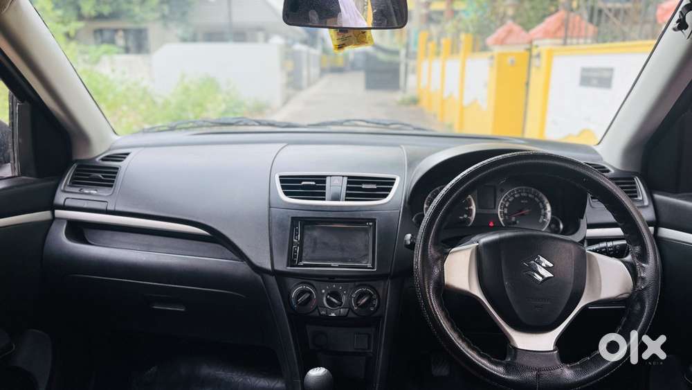 Maruti Suzuki Swift Vxi Optional, 2018, Petrol