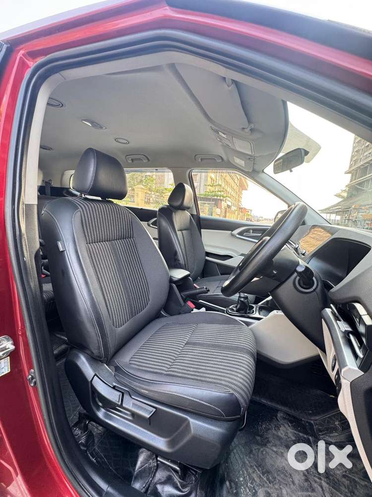 Kia Carens 1.4 Prestige Plus Turbo 7 Str, 2022, Petrol