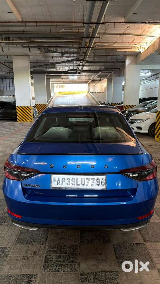 Skoda Superb 2021 Petrol 72000 Km Driven
