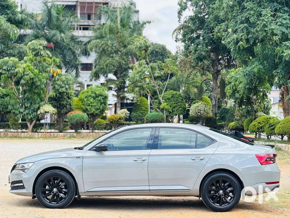 Skoda Superb 2.0 Sportline Tsi At, 2022, Petrol