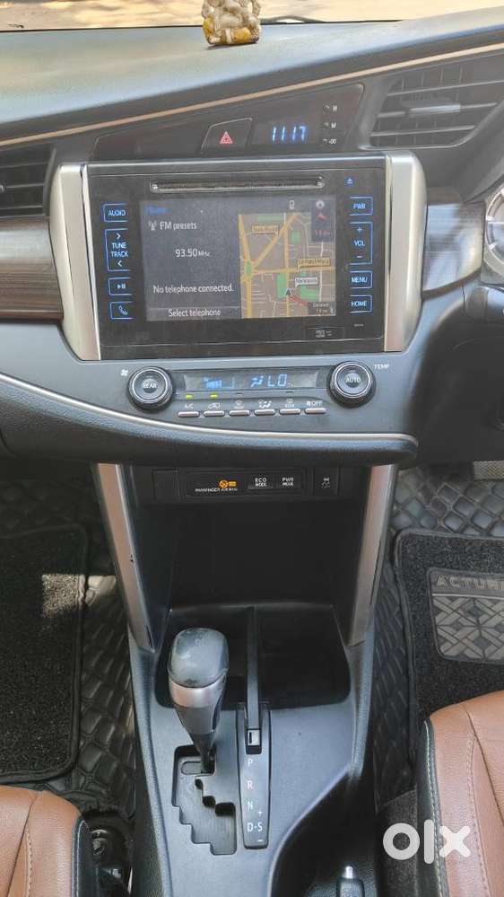 Toyota Innova Crysta 2.8z Automatic, 2007, Diesel