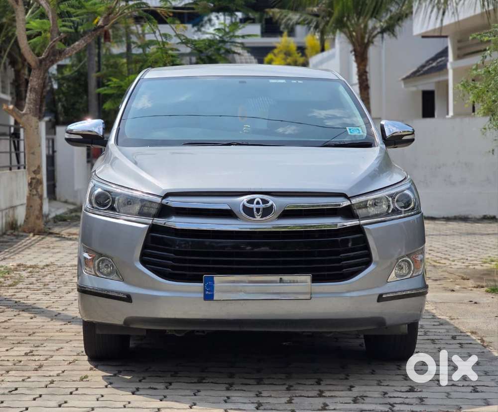 Toyota Innova Crysta 2.4 Zx Mt, 2016, Petrol