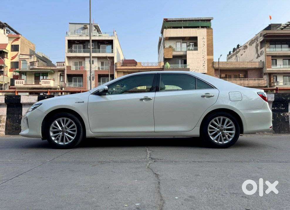 Toyota Camry Hybrid, 2017, Petrol