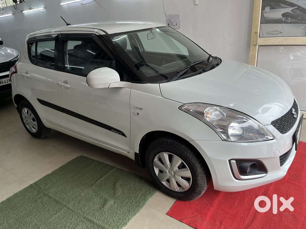 Maruti Suzuki Swift Lxi Option, 2016, Petrol