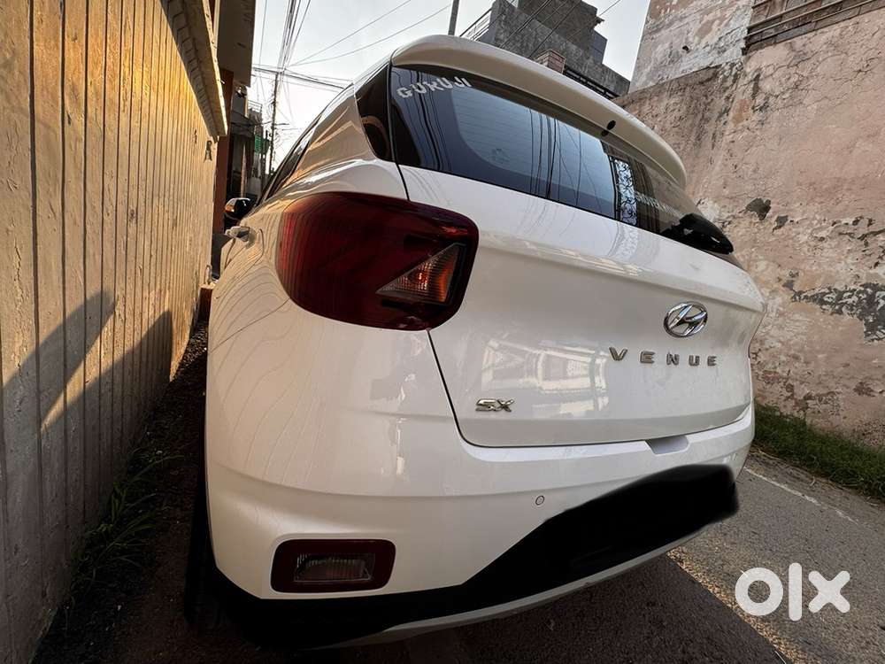 Hyundai Venue Diesel Manual 2021